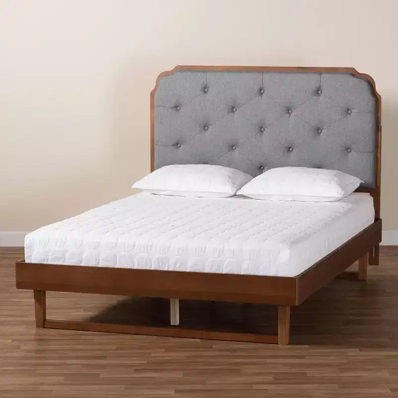 Letto a piattaforma King in tessuto e legno grigio/noce