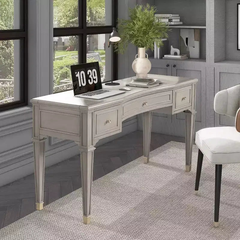 Scrivania direzionale in legno 55" a 3 cassetti